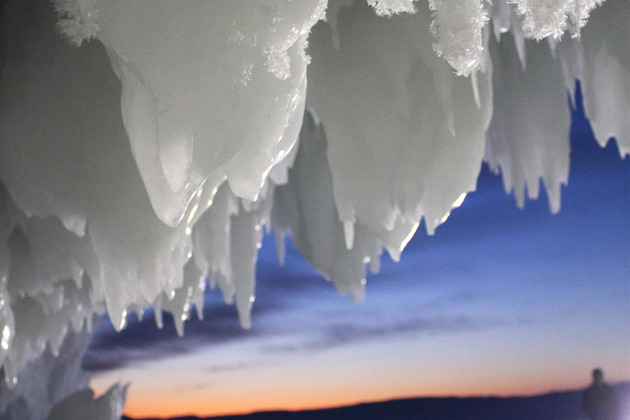 Самый красивый лёд на Байкале