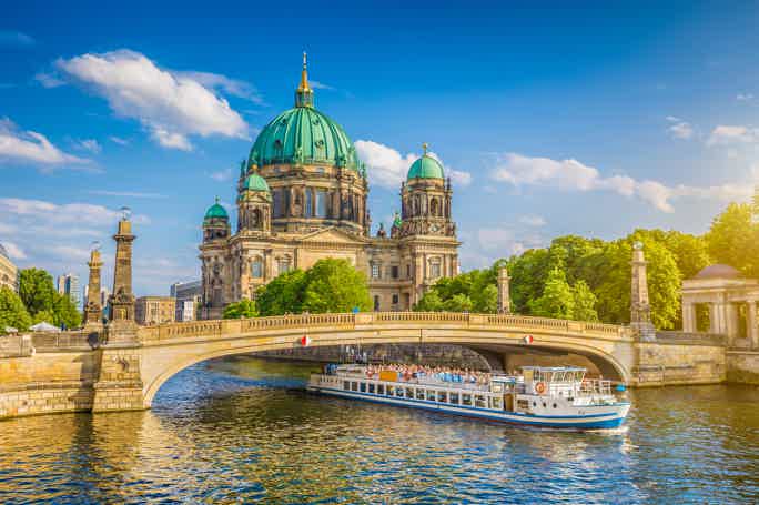 Guided Spree River Sightseeing Cruise