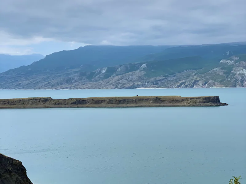 Сулакский каньон, Бархан Сарыкум и пещеры Нохъо из Каспийска — фото 3, Каспийск | Покатаем