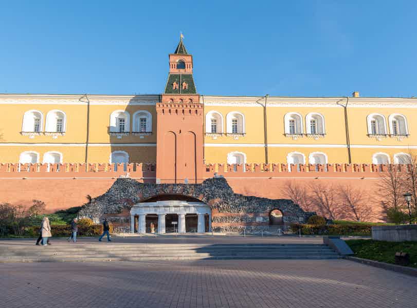 Набережные Неглинки и Москвы реки - фото 1