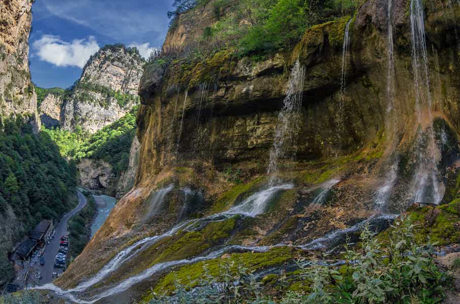 Тур в горы: Чегемские водопады с полетом на парадроме и озером Гижгит - фото 15
