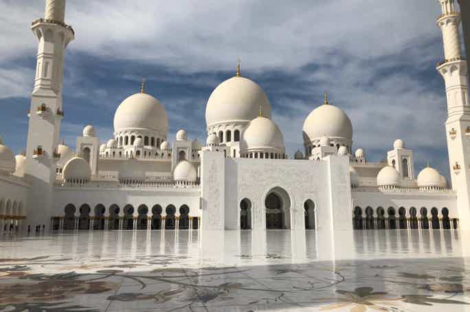  Абу-Даби с Президентским дворцом или без (обед включен)  