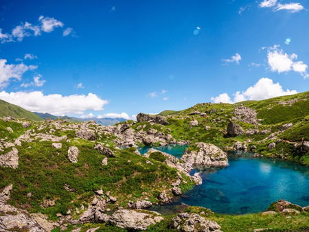 Цветные озера Абуделаури