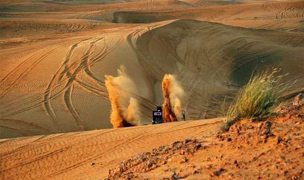 Индивидуальное катание по песчаным дюнам на автомобиле  - фото 1