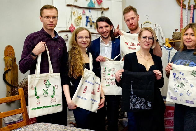 Сумка-шоппер своими руками в усадьбе Пастуховых: мастер-класс по набойке