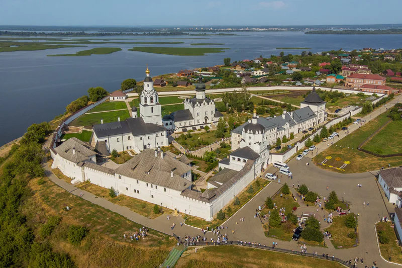 Всё везде и сразу: Раифа, Иннополис и Свияжск на автомобиле — фото 2
