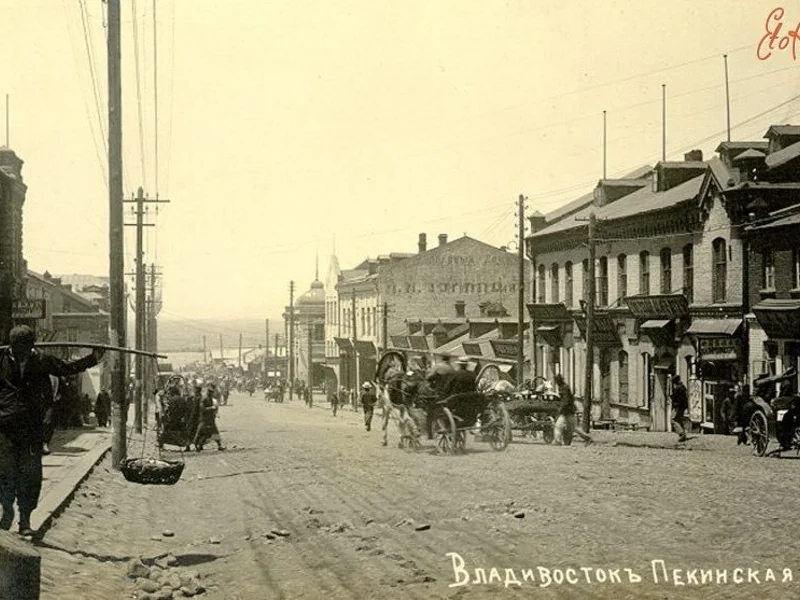 Искусство, чай и криминал — квинтэссенция Миллионки (+ чайная церемония) — фото 4, Владивосток | Покатаем