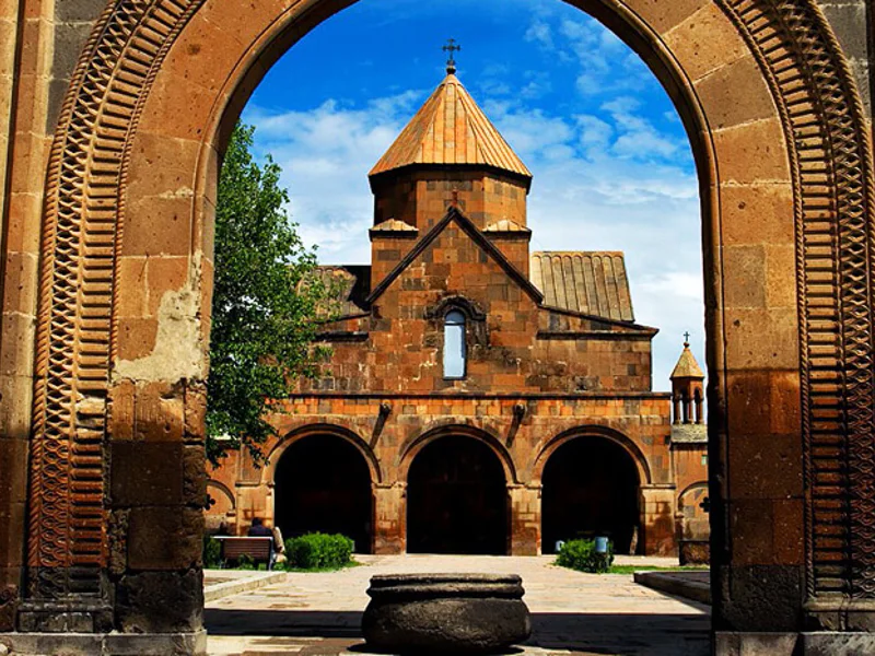 Св. Эчмиадзин (церкви св.Гаяне и св.Рипсиме),Кафедральный собор, Звартноц — фото 6, Ереван | Покатаем