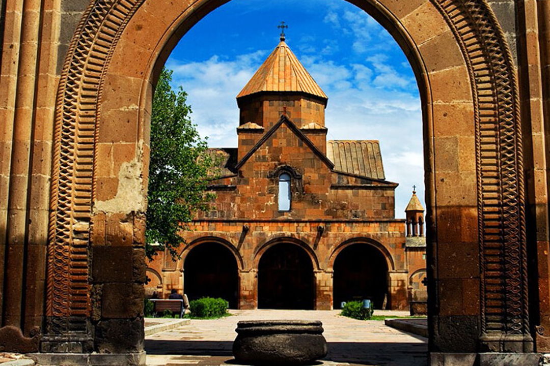 Св. Эчмиадзин (церкви св.Гаяне и св.Рипсиме),Кафедральный собор, Звартноц — фото 5