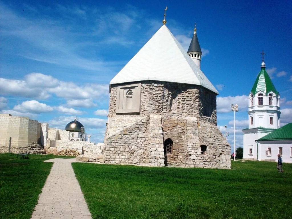 экскурсия в болгар: восточный мавзолей