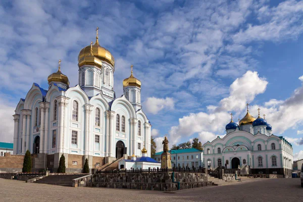 Обзорная пешеходная экскурсия по Задонску — фото 5, Задонск | Покатаем