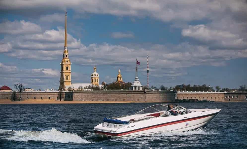 Водные прогулки на катере по Петербургу + залив - фото 4