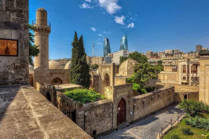 Древний и Современный Баку