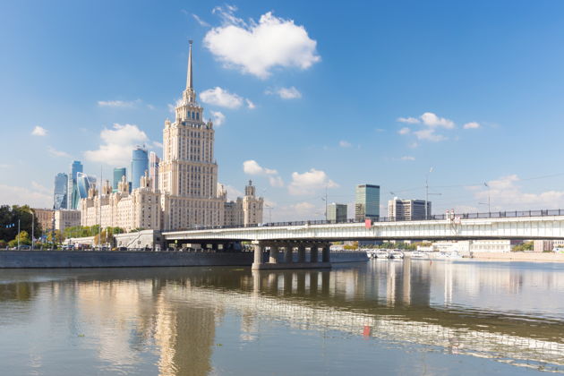 Бранч-круиз на панорамном теплоходе-ресторане от причала Крымский мост