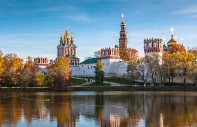 Новодевичье кладбище и прогулка вдоль стен монастыря
