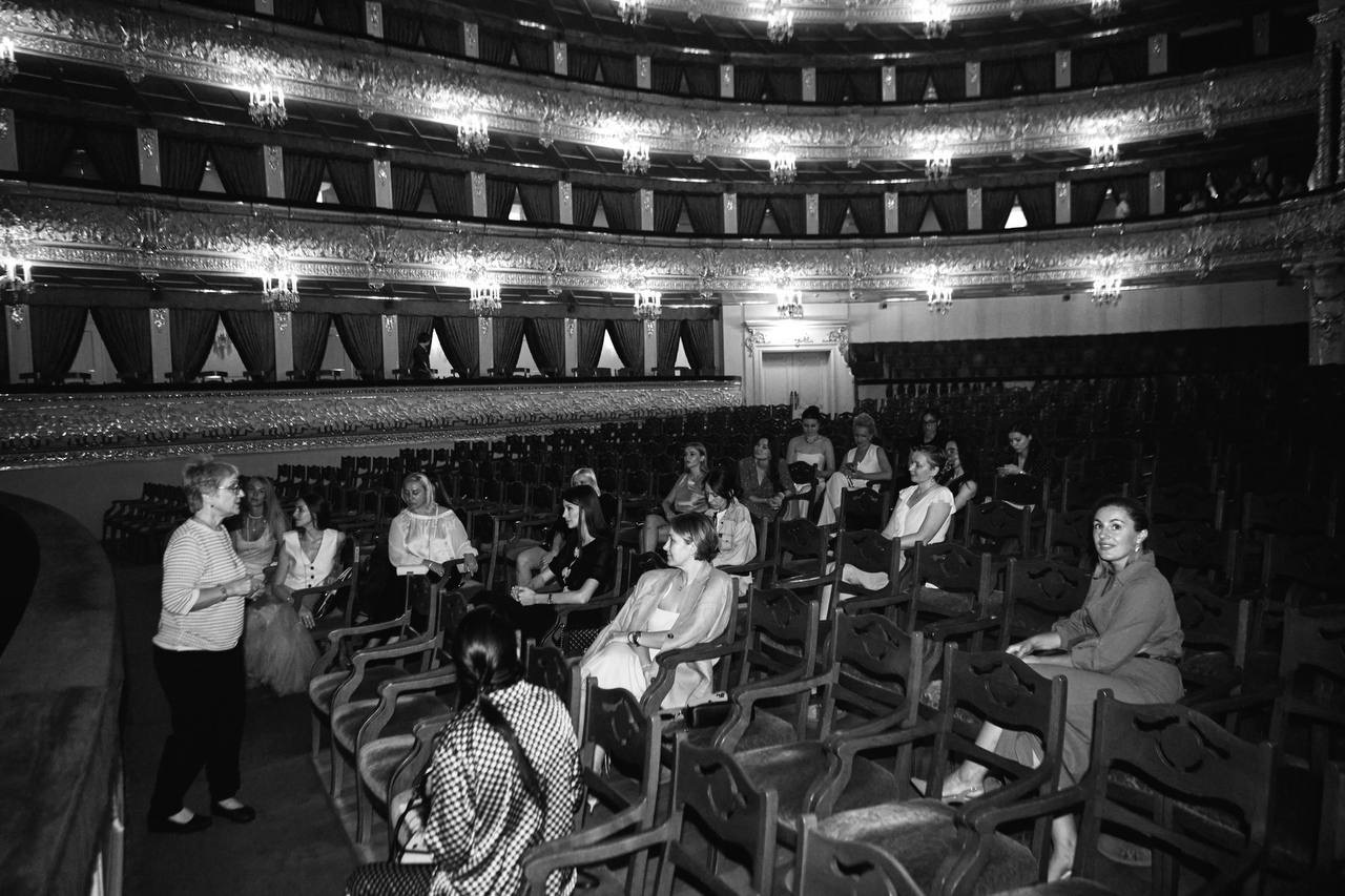 Авторская экскурсия по Большому театру с гидом и фотографом (6/10)