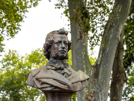 Памятник Пушкину