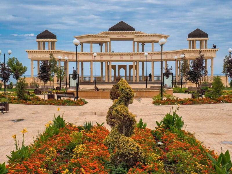 Дербент и экраноплан Лунь - экскурсия в Каспийск, Россия