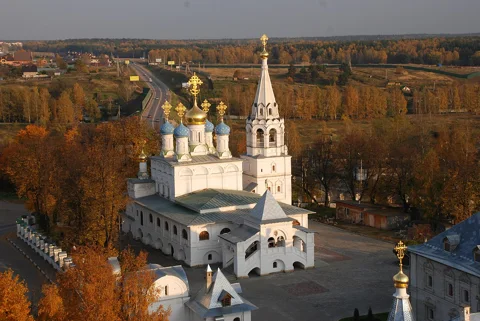 Возрождённые святыни Истринского края — тур по храмам и монастырям