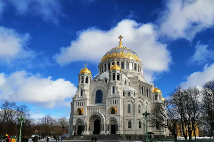 Петровский док