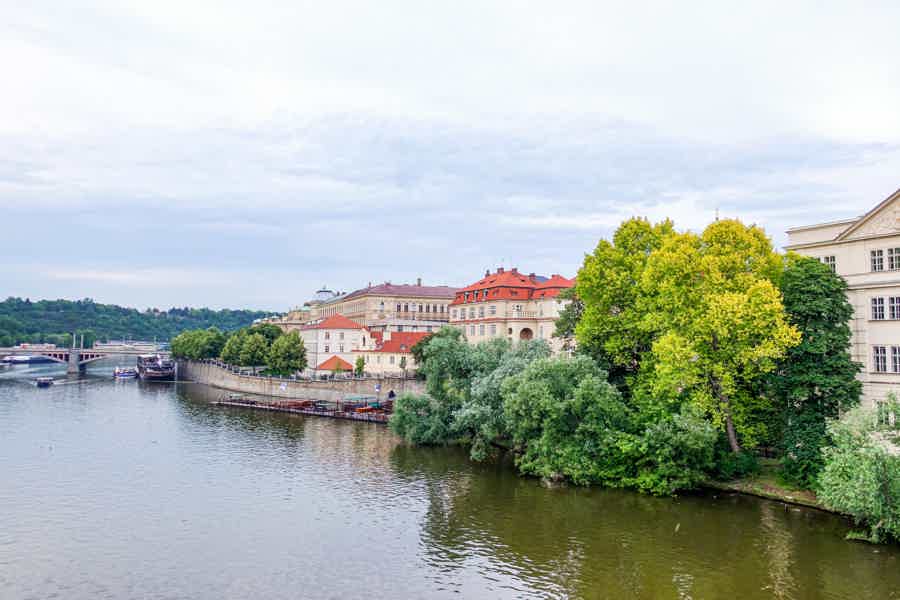 Prag: Abendliche Öko-Bootsfahrt auf der Moldau mit Prosecco - photo 6
