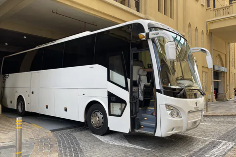 Трансфер из аэропорта DXB или аренда автобуса от 20 до 50 человек в ОАЭ