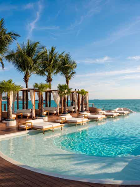 Sina Beach Club: необычный день на воде в Паттайе - фото 1