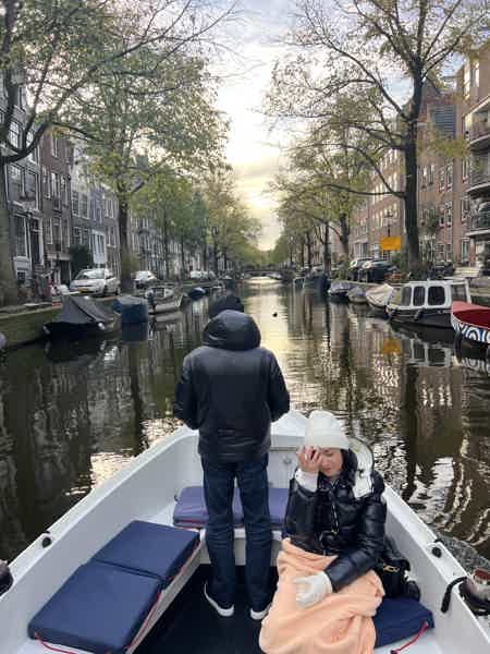 Комбинированный тур пешком 2 часа, а затем на лодочке по Амстердаму 2 часа - фото 13