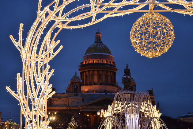 Фото к экскурсии Новогодний Патибас по Петербургу: встречаем 2026 год на колёсах!