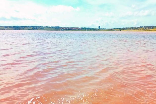 Виды Розовое озеро, Карамельные горы, гора Бешбармаг, дегустация черной икры и обед в рыбном ресторане