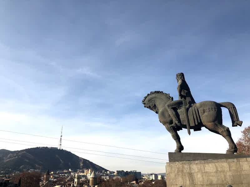 Тбилиси: по знаковым местам и неведомым дорожкам - фото 4
