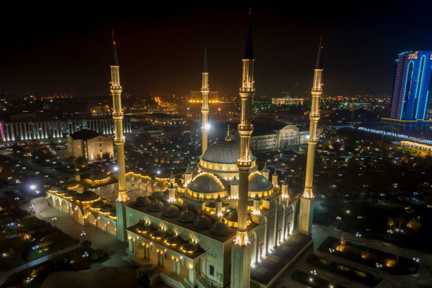 Виды Ночная сказка Чечни: Грозный, Аргун, Шали и смотровая Лестница в небеса