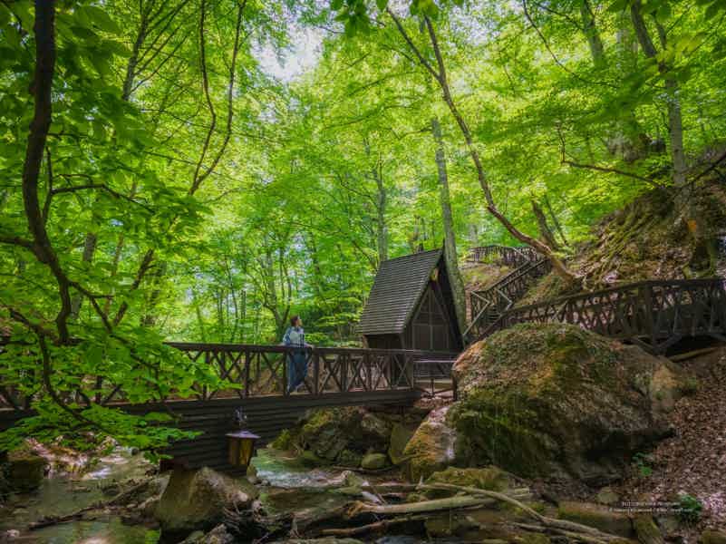Откройте для себя Крым: от водопада Джур-Джур до Сырной скалы - фото 5