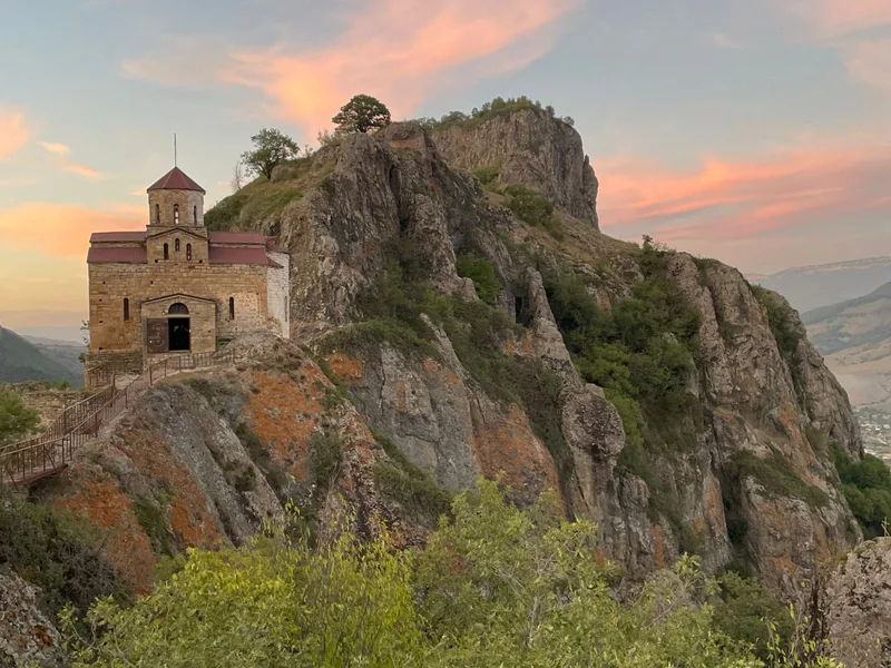 Поездка в Архыз и Домбай в мини-группе (1 ночь в отеле в горах) — фото 3, Домбай | Покатаем