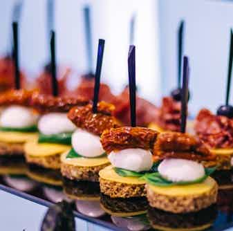 Enjoy tasty bites as you sail through the city