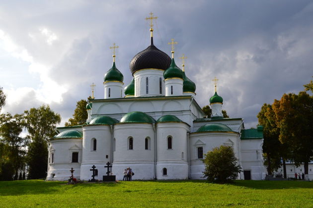 «Угощают земли переславские да петровские»: Переславль-Залесский