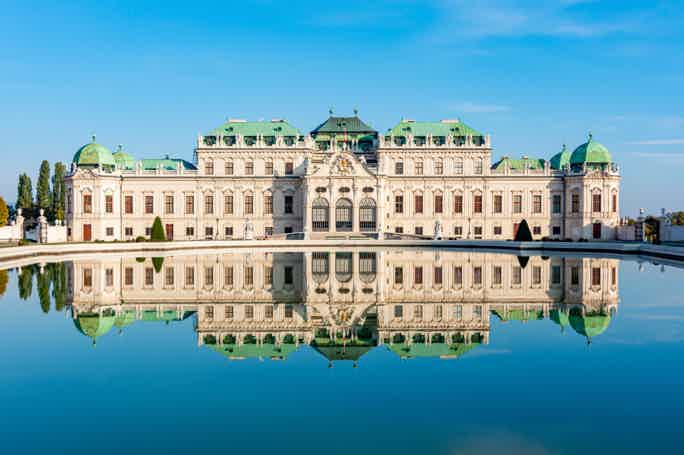 Prague Full Day Trip to Vienna with Private Transfers and Guide