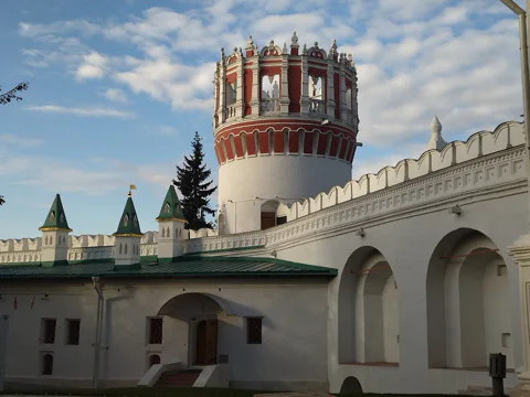 Новодевичий монастырь — пять веков святой обители