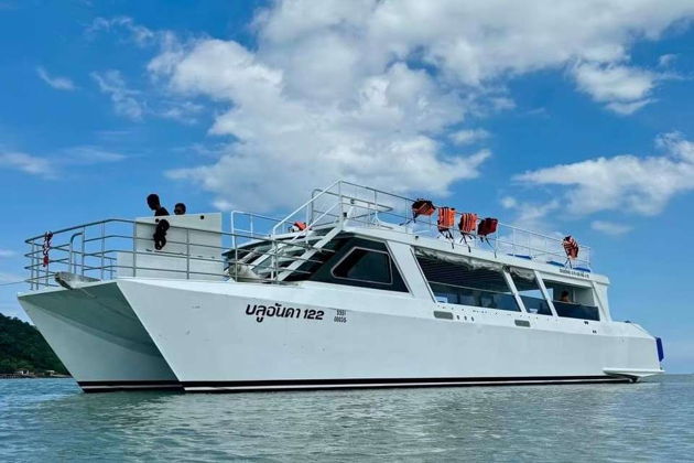 Острова Пхи-Пхи и Бамбу с ранним выездом на катамаране с Пхукета