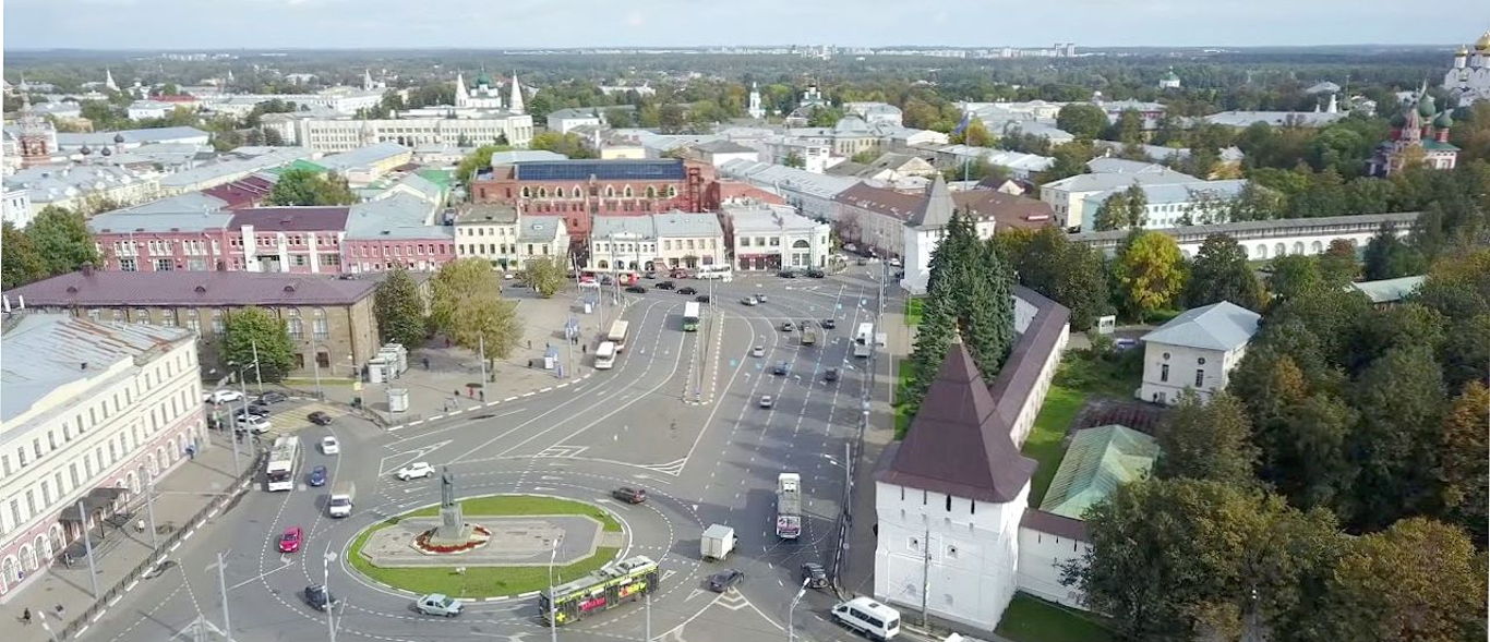 Центральная площадь в ярославле