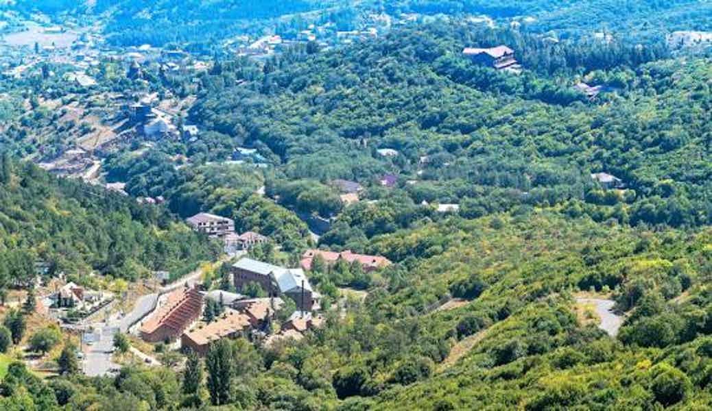 Обзорная экскурсия из Еревана на курорт Цахкадзор и к озеру Севан - фото 6