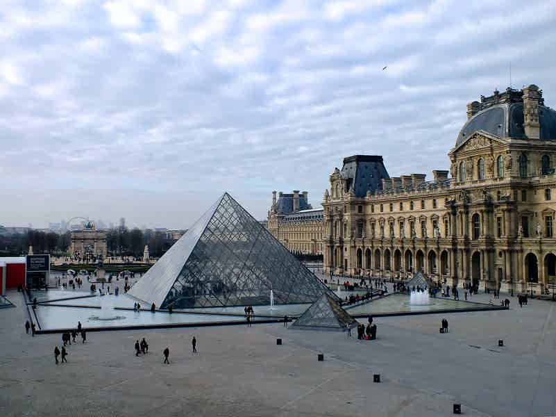 The Paris Louvre Museum: Two-Hour Private Families & Childrens' Guided Tour - photo 3