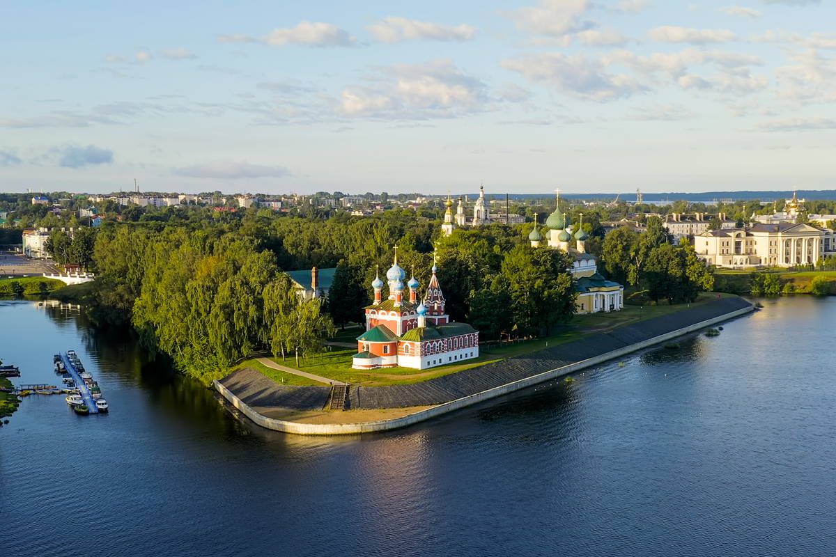 Русь святая, путешествие по городу на реке времени