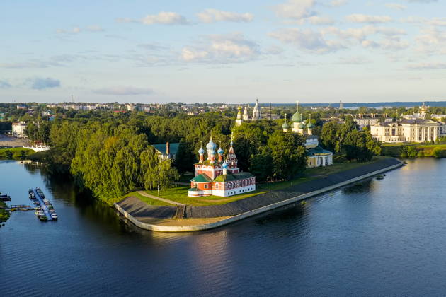 Русь святая, путешествие по городу на реке времени