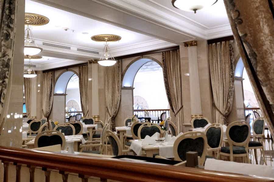 Экскурсия в гостиницу «Украина» с посещением и осмотром интерьеров - фото 4