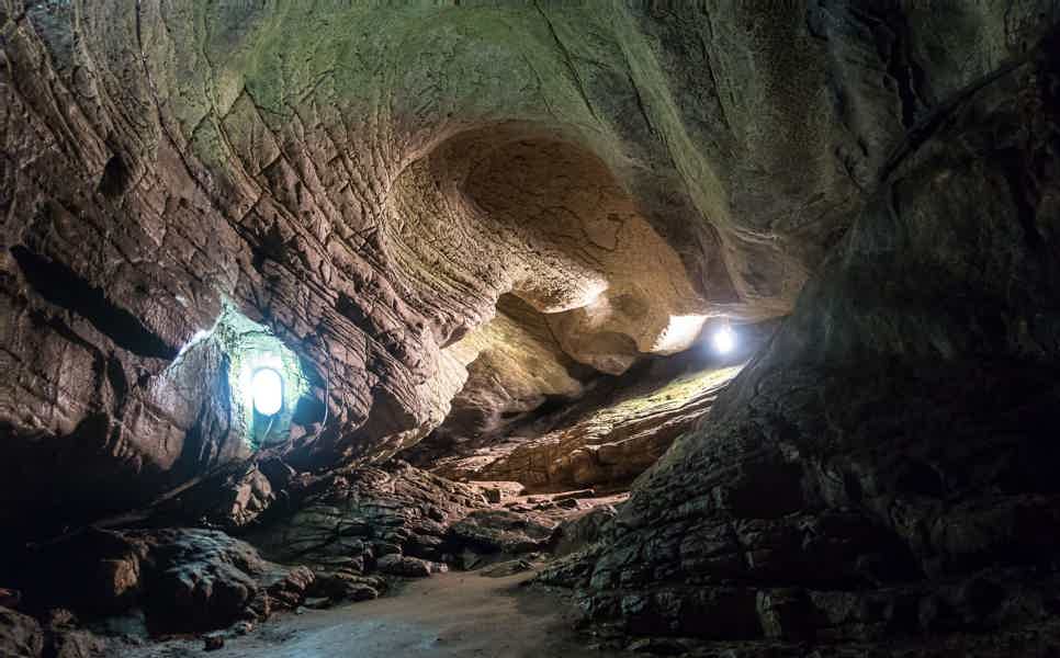 Джип-тур на Land Cruiser: горы, пещеры и водопады Сочи - фото 3