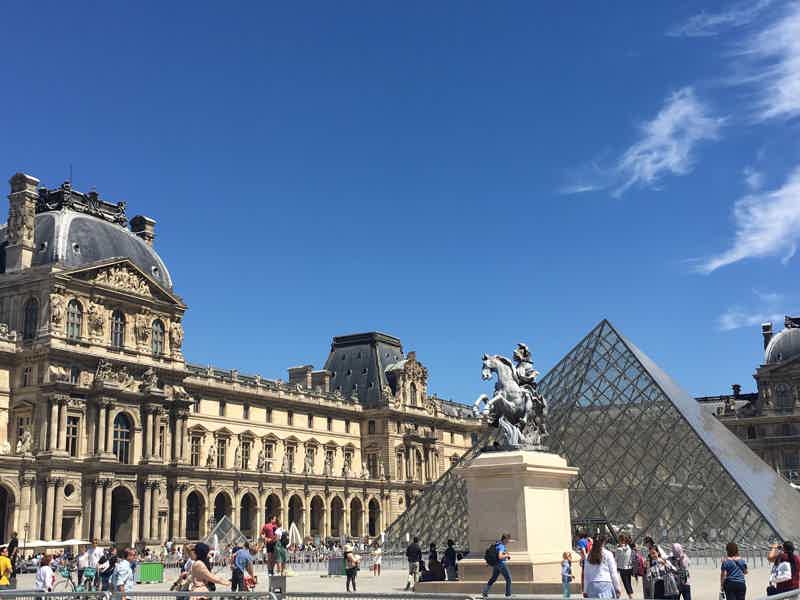 От Бастилии до Лувра - фото 1