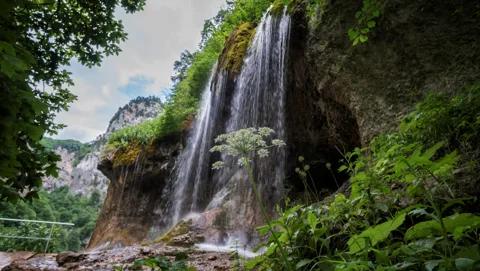 Чегемские водопады, перевал Актопрак, озеро Гижгит в мини-группе