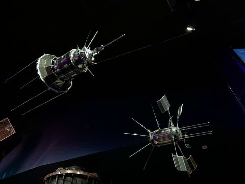 Космическая экскурсия по Музею космонавтики и Аллее Героев Космоса - фото 5