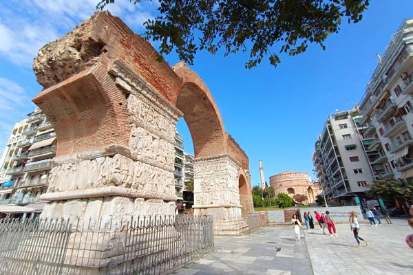 Откройте для себя Салоники!